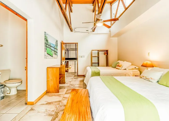 Casa Guarumo Carrillo