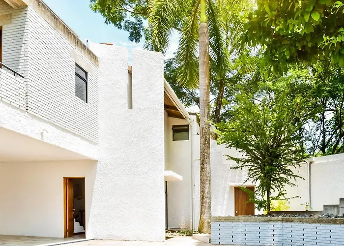 Casa Guarumo Carrillo * Puerto Carrillo