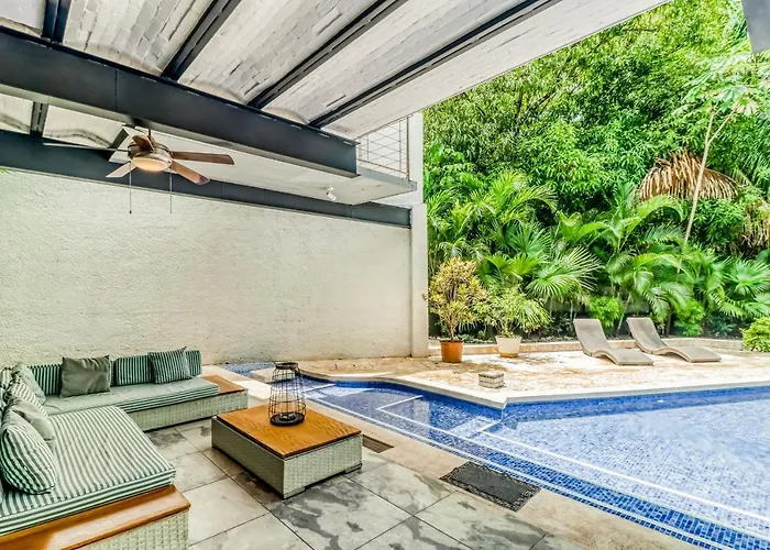 Casa Guarumo Carrillo